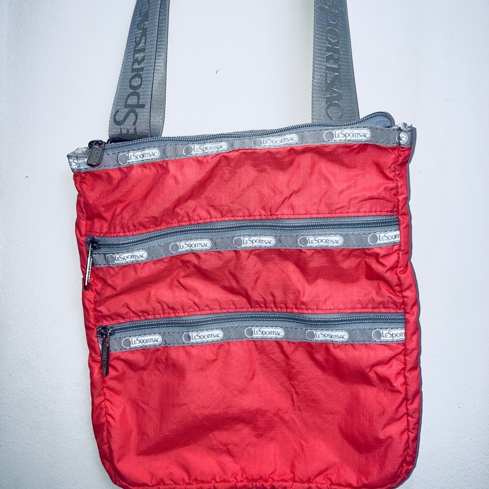 LeSportsac crossbody bag 3 zipper pocket purse